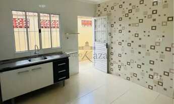 Imagem 2: Oportunidade - Casa Térrea - Parque Santo Antônio - 2 Dormitórios - 70m²