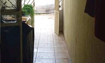 Imagem 2: Casa em feu rosa