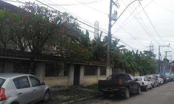 Imagem: Casa Comercial no Largo da Batalha