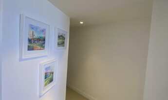 Imagem 3: AK.Vendo belíssimo apartamento reformado na beira mar. 164m, 4 suítes, 2 vagas