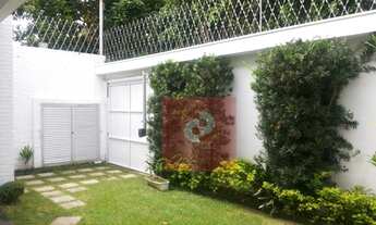 Imagem 2: Casa para venda possui 400 metros quadrados com 5 quartos em Moema - São Paulo - SP