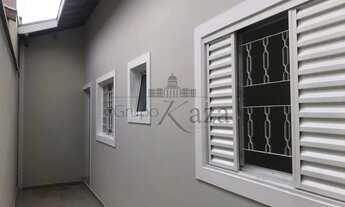 Imagem 3: Casa para venda com 110 metros quadrados com 3 quartos