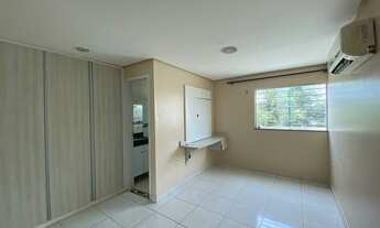 Imagem 5: Casa duplex com piscina. Armários planejados e climatizada. A poucos minutos do Aeroporto