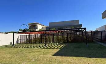 Imagem 2: Casa de condomínio térrea para venda possui 350 metros quadrados com 3 quartos