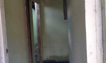 Imagem 3: Aluga-se um barracao leia o anuncio