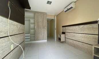 Imagem 6: Casa duplex com piscina. Armários planejados e climatizada. A poucos minutos do Aeroporto