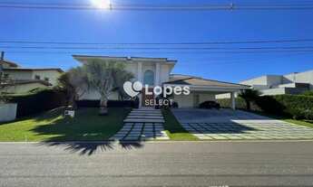 Imagem 2: Casa a venda Condomínio Lago Azul. Casa sobrado com 6 quartos sendo 5 suítes, 3 salas, 6 v