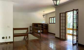 Imagem 7: Casa de condomínio sobrado para aluguel tem 215 metros quadrados com 3 quartos