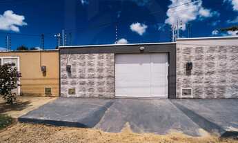 Imagem 2: Casa para venda possui 109 metros quadrados com 3 quartos em Pedras - Itaitinga - CE