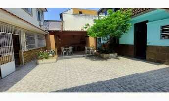 Imagem 6: UM GRANDE TERRENO COM DUAS CASAS NA ÁREA CENTRAL