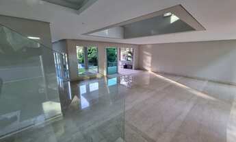 Imagem 2: Casa de condomínio para Venda e Aluguel tem 760 m2 com 5 suítes e 8 vagas-Residencial 10