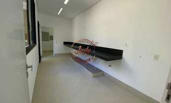 Imagem 6: Casa de condomínio térrea para venda possui 244 metros quadrados com 4 quartos