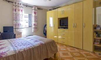 Imagem 6: CASA A VENDA NA REIGIAO DA RIBEIRA FRENTE DE RUA