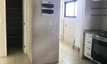 Imagem 7: Apartamento para venda possui 235 metros quadrados com 4 quartos