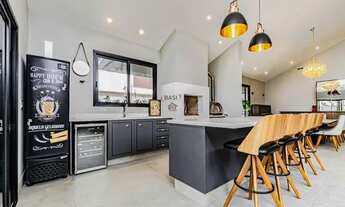 Imagem 4: CURITIBA - Casa de Condomínio - Santa Felicidade