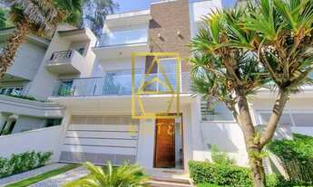 Imagem: Casa de alto padrão em condomínio à venda