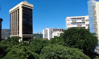 Imagem 2: Apartamento para aluguel possui 90 metros quadrados com 3 quartos em Botafogo - Rio de Jan