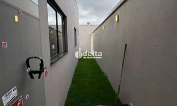 Imagem 14: Casa residencial disponível para venda no bairro Shopping Park em Uberlândia-MG