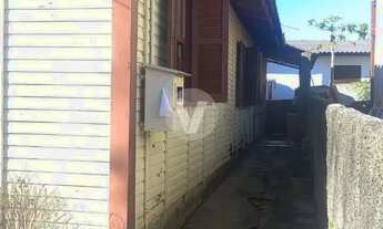 Imagem 4: Casa à venda, localizada no bairro Menino Jesus, com 3 dormitórios e pátio!