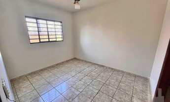 Imagem 2: Casa com 2 dormitórios para alugar, 10 m² por R$ 1.300,00/mês - Jardim Sanzovo - Jaú/SP