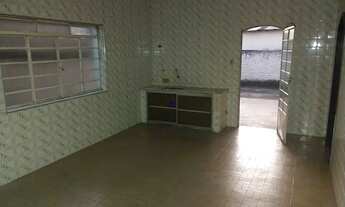 Imagem 5: Casa para locação em Taubaté-SP, no bairro Areão: 2 quartos, 1 sala, 1 banheiro, 2 vagas d