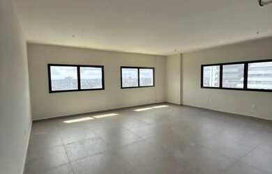 Imagem 7: Sala de 120 metros quadrados no Umarizal Ed Arya Tower pronta para uso
