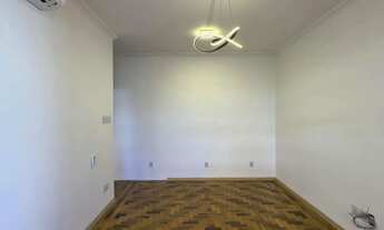 Imagem 5: Apartamento reformado de 67m², 2 dormitórios com peças amplas na Praia de Belas