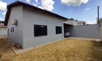 Imagem 2: Casa em lote de 360 m², com 3/4 sendo uma suíte, com área de lazer na 305 sul