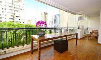 Imagem 2: Apartamento em Moema Pássaros, reformado!