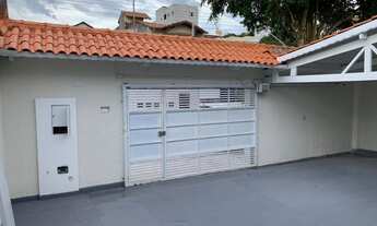 Imagem 2: Casa para Venda em Mogi das Cruzes, Vila Suissa, 5 dormitórios, 1 suíte, 5 banheiros, 4 va