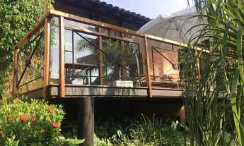 Imagem: Casa exclusiva linear de alto padrão localizado