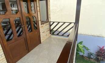 Imagem 2: Casa para venda com 186 metros quadrados com 3 quartos em Riviera Fluminense II- Macaé - R