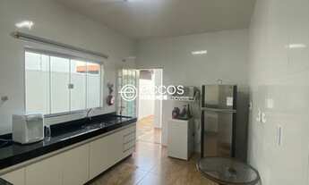 Imagem 2: CASA RESIDENCIAL em UBERLÂNDIA - MG, JARDIM PATRÍCIA