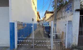 Imagem 2: Casa com 1 dormitório, sala, cozinha, banheiro e área de serviço