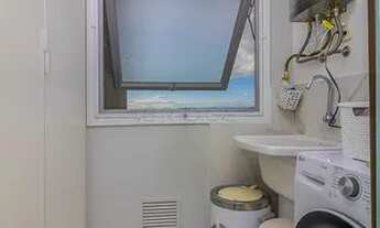 Imagem 5: Apartamento para venda possui 81 metros quadrados com 3 quartos em São João - Porto Alegre