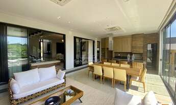 Imagem 6: Casa de condomínio sobrado para venda possui 405 metros quadrados com 5 quartos