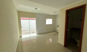 Imagem 3: Casa de condomínio para aluguel possui 110 metros quadrados com 3 quartos