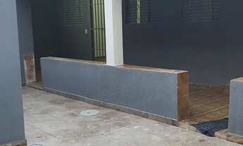 Imagem: ALUGA-SE BARRACO FUNDO COM LAGE E TODO NA