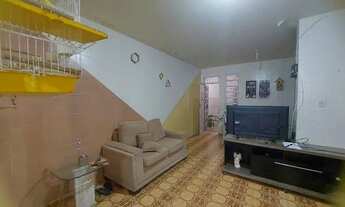 Imagem 3: Casa para venda possui 89 metros quadrados com 3 quartos em Vila Eldízia - Santo André - S