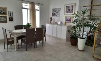 Imagem 2: Casa de condomínio sobrado para venda tem 317 metros quadrados com 4 quartos