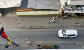 Imagem 5: Apto Centro, frente, vista panorâmica, sol, Rua 16 de março - Petrópolis - RJ