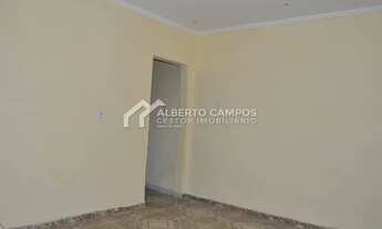 Imagem 7: Casa térrea muito bem conservada próxima de comércios e vias de acesso e transporte public