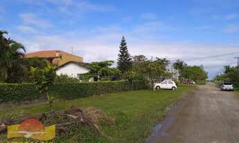 Imagem 4: Residência de esquina a venda no bairro Coroados em Guaratuba-PR