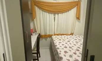 Imagem: Alugo quarto para mulher em capoeiras