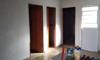 Imagem 4: Casa 3 quartos com painéis solares