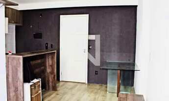 Imagem 4: Apartamento à Venda - Vila Carmosina, 2 Quartos, 45 m2