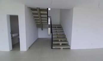 Imagem 4: Casa de condomínio para venda possui 316 metros quadrados com 5 quartos