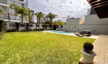 Imagem 5: Casa à venda com 05 dormitórios na praia de Mariscal, Bombinhas - SC