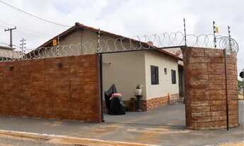 Imagem: Uma linda casa em Chapada dos Guimarães-MT,localizado