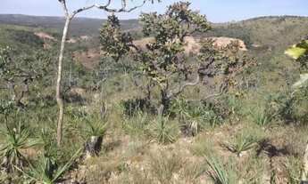Imagem 4: Terreno de 7 hectares, com nascente e córrego nos fundos, próximo a Serra do Cipó